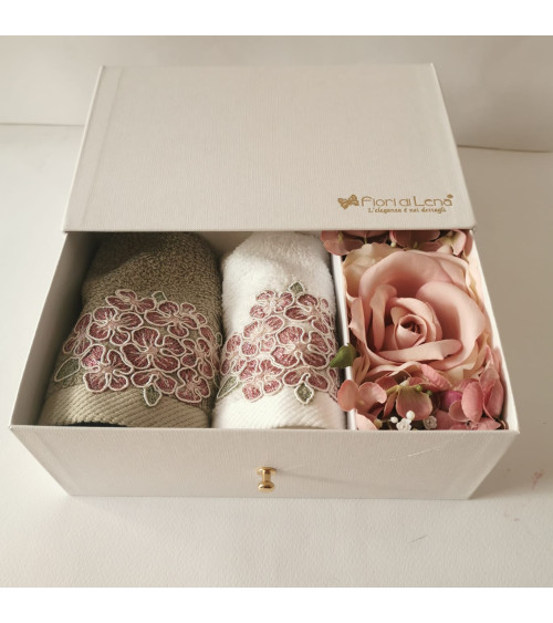 BOX 2 LAVETTE CON FIORI PROFUMATI