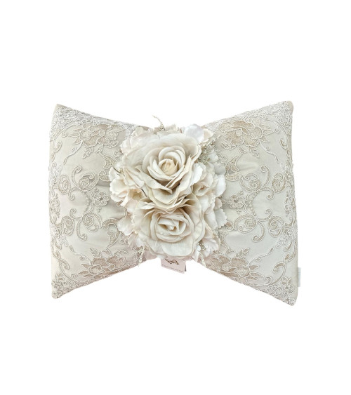 CUSCINO FIOCCO DUE ROSE
