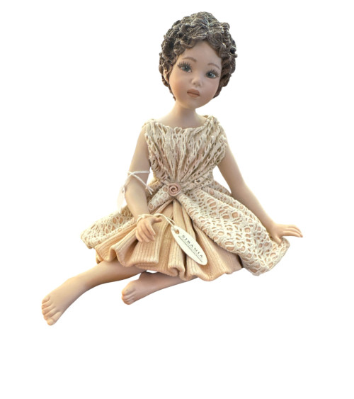 FIGURA IN PORCELLANA DALIA