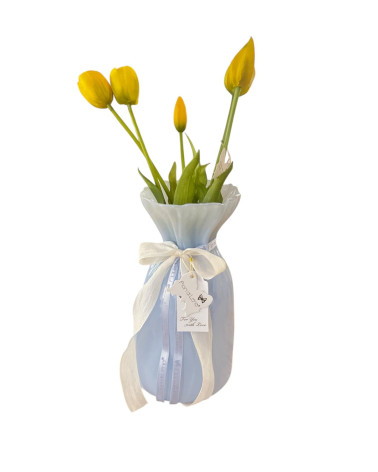 VASO CELESTE CON TULIPANI