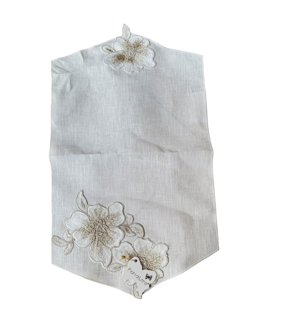 CENTRINO IN LINO CON PIZZO ROSE