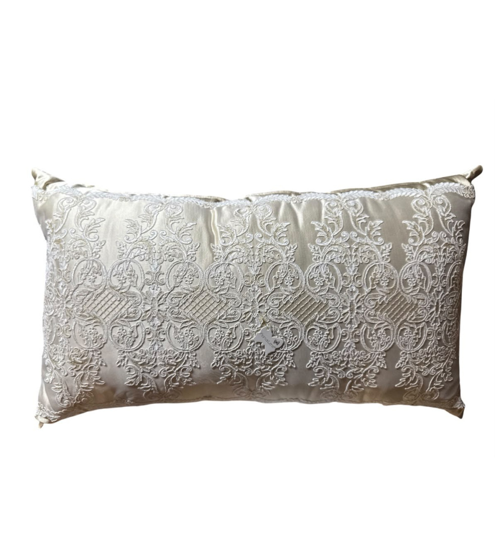 CUSCINO NOCCIOLA IN SETA CON PIZZO 84 CM