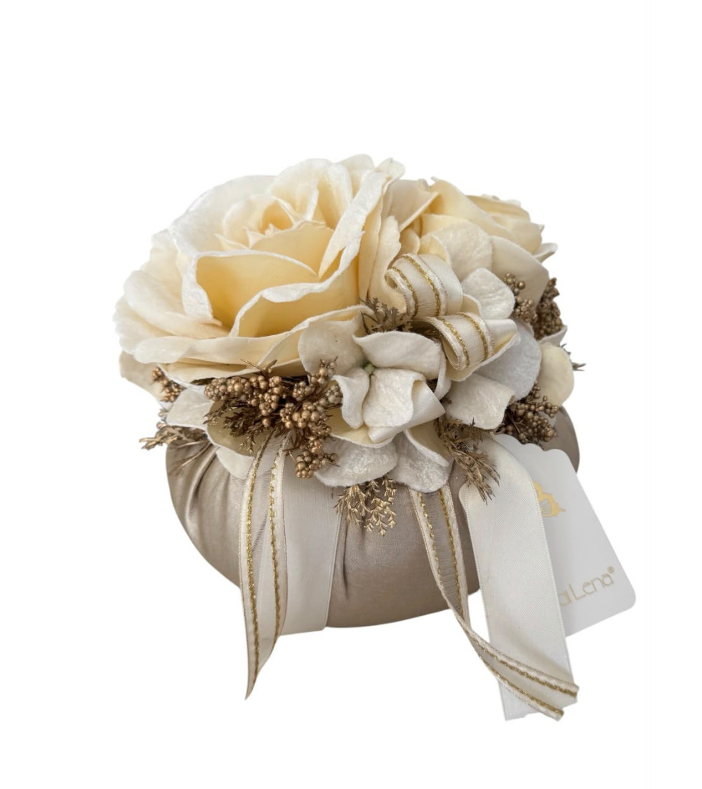 POUF NOCCIOLA IN SETA CON ROSA E ORTENSIA DA 15 CM
