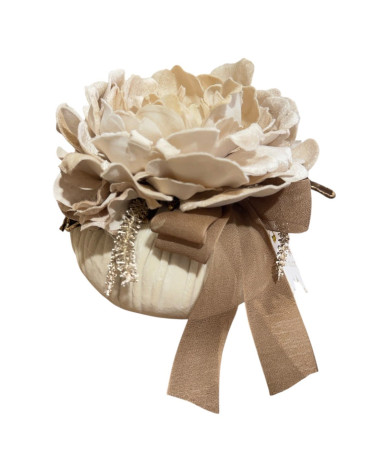 POUF IN VELLUTO AVORIO CON ORTENSIA DA 15 CM