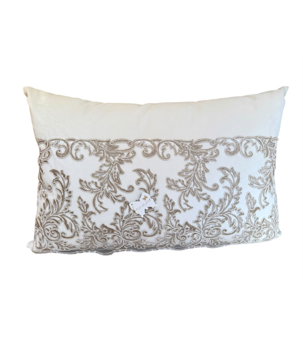 CUSCINO IN VELLUTO NUDE E PIZZO 60 CM