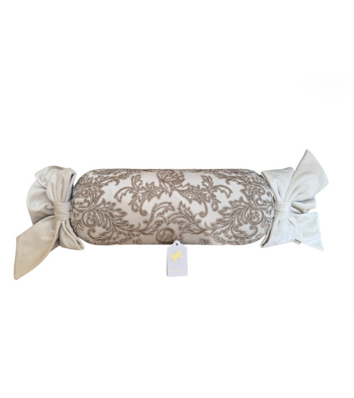CUSCINO CARAMELLA IN VELLUTO NUDE E PIZZO 65 CM
