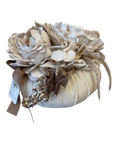 POUF IN VELLUTO NUDE CON PEONIE