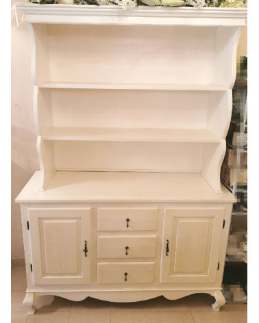 Credenza con piattaia