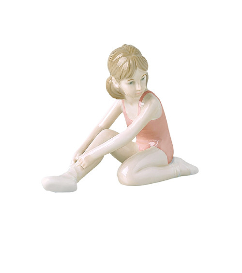 Ballerina streching Hervit